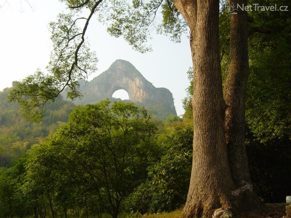 Cina-Cina-Yangshuo-Moon-Hill-5674.jpg